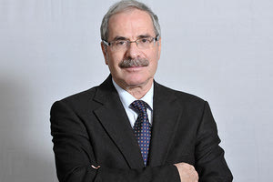 Η ΣΥΓΚΙΝΗΣΗ ΤΟΥ ΧΡ. ΧΑΡΑΛΑΜΠΑΚΗ: Από τα δύσκολα παιδικά χρόνια στην Ιεράπετρα…”αθάνατος”!