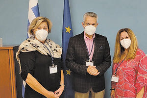 Στην διεύθυνση Δημόσιας Υγείας, η Εύη Γαρεδάκη μόνιμης υπαλλήλου 7ης Υ.Πε Κρήτης, κλάδου ΠΕ Διοικητικού - Οικονομικού με βαθμό Α' και, και στη Μονάδας Εσωτερικού Ελέγχου, η Μαρία Καραμαλάκη μόνιμης υπαλλήλου 7ης  Υ.Πε Κρήτης, κλάδου Διοικητικού - Λογιστικού  με βαθμό Α'. Σιδεροκέφαλες.