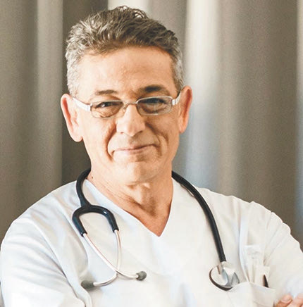 «Κάντε το επικαιρο-ποιημένο εμβόλιο» λέει ο γενικός γιατρός Μανώλης Πατεράκης