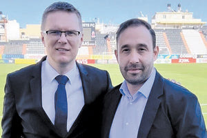 Ο Νταμπράουσκας με τον Κορνατσίνι