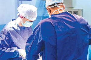 ΠΛΗΡΩΝΕΙΣ ΚΑΙ ΠΑΡΑΚΑΜΠΤΕΙΣ ΤΗ ΛΙΣΤΑ Αρχή της ιδιωτικοποίηση του ΕΣΥ τα απογευματινά χειρουργεία