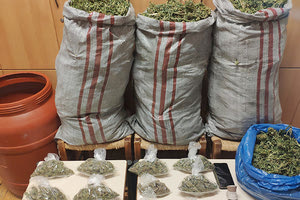 Έπιασαν Ρεθυμνιώτη με 12,5 κιλά χασίς