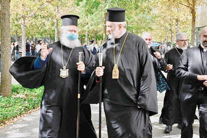 ο πατριάρχης Θεόδωρος με τον αρχιεπίσκοπο Αμερικής, Ελπιδοφόρο