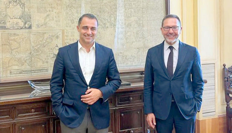 Συνάντηση Σενετάκη με τον Διοικητή της Τράπεζας της Ελλάδας