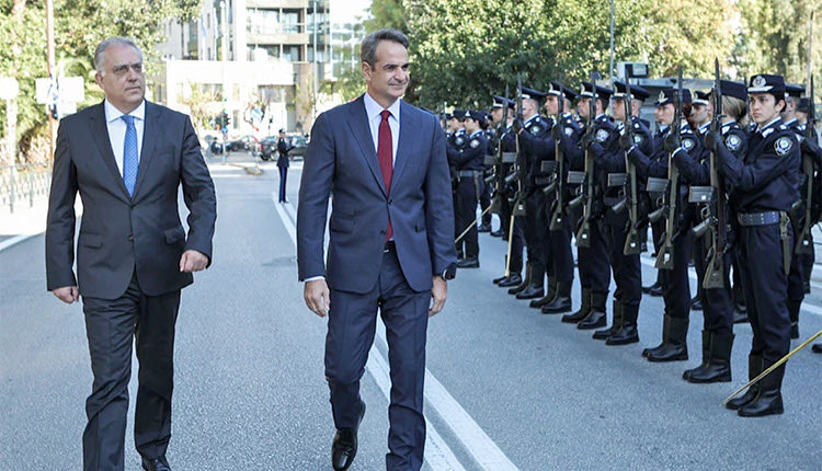 Μητσοτάκης και Θεοδωρικάκος στην εκδήλωση για την ασφάλεια του πολίτη