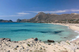 η παραλία της Φαλάσαρνας