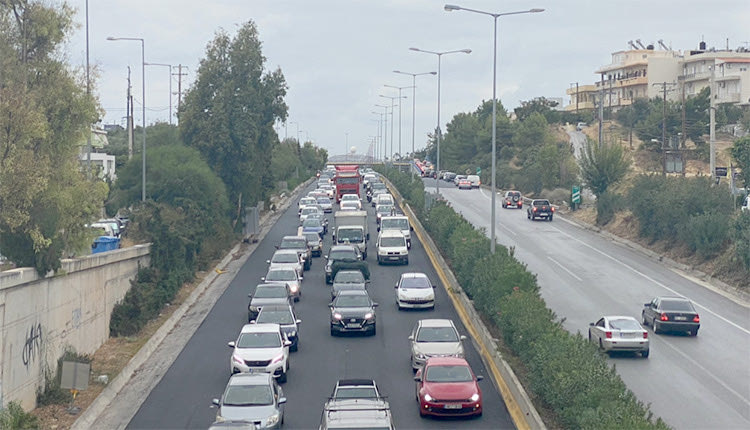 Και πάλι ουρές χιλιομέτρων λόγω των έργων στον ΒΟΑΚ