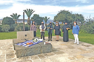 Τρισάγιο στο Μαρτινέγκο για τον Ν. Καζαντζάκη