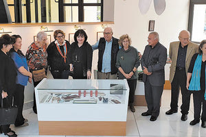 “Όλα με το Χέρι” είναι ο τίτλος της έκθεσης του   Εμμανουήλ Β. Γαλλιάκη, Διπλ. Ναυπηγού Μηχανικού – Μηχανολόγου Μηχανικού, που φιλοξενεί η ΑΝΕΚ LINES