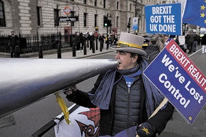 Τώρα το μετανιώνουν αλλά είναι αργά. Ολοένα και περισσότεροι κάτοικοι της Βρετανίας πιστεύουν πλέον ότι το Brexit ήταν ένα λάθος.