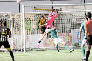 Eντυπωσιακή φάση από το παιχνίδι του Κεραυνού με τον Εργοτέλη.