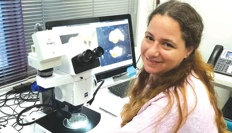 Η δρ. Εύα Χατζηνικολάου