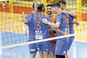 Πανηγυρίζει η ΓΕΗ