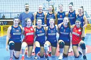 Η ομάδα νεανίδων της ΓΕΗ