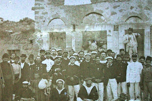 ΦΩΤΟΗΜΕΡΑΣ: Γάλλοι στρατιώτες της πολυεθνής δύναμης το 1900 στη Σητεία.