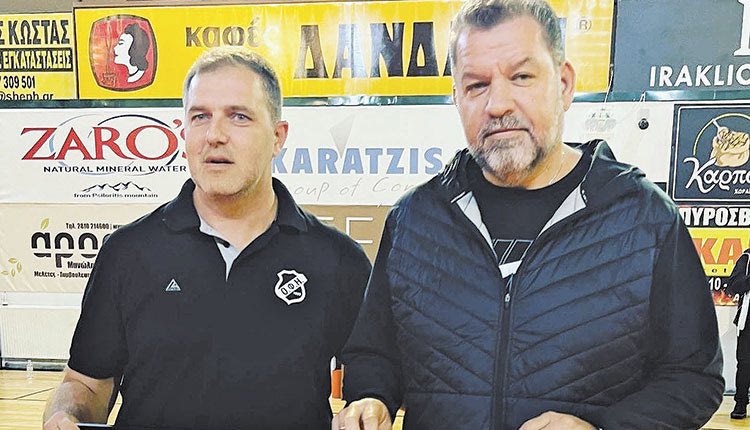 Ο Νίκος Μαρής τιμήθηκε από τον έφορο του ΟΦΗ κ. Επταμηνιτάκη