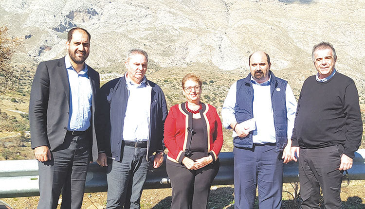 Ο Τριαντόπουλος επισκέφτηκε και τις πυρόπληκτες περιοχές του Ρεθύμνου