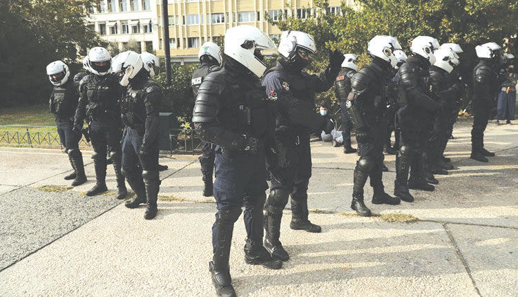 ΜΕΤΡΑ ΠΟΡΕΙΑΣ: Και από την περιφέρεια αστυνομικές δυνάμεις στην Αθήνα για το Πολυτεχνείο