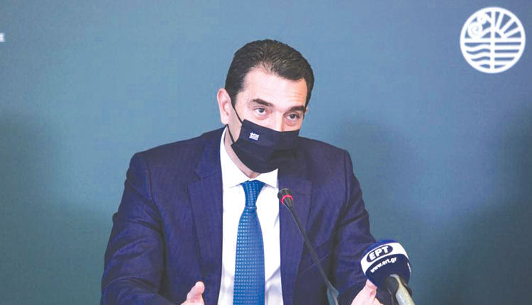 Ο Κώστας Σκρέκας