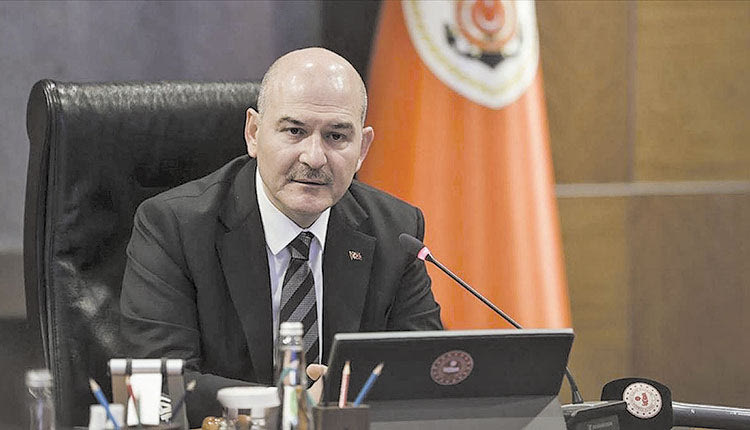 Ανεβάζει τους τόνους ο Τούρκος υπουργός Εσωτερικών Σουλεϊμάν Σοϊλού