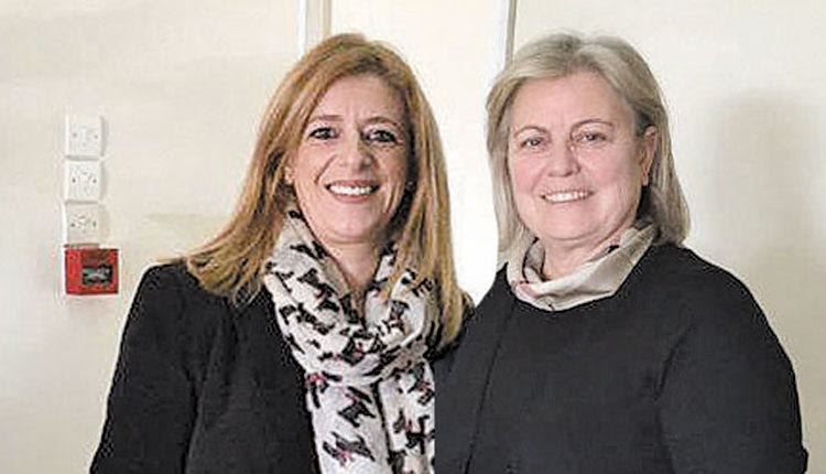 Τσουνάμι ευχών για γρήγορη ανάρρωση δέχεται η πρόεδρος της ΔΕΠΑΝΑΛ και αντιδήμαρχος Παιδείας Στέλλα Αρχοντάκη Καλογεράκη μετά από μια επέμβαση που έκανε στο πόδι, από την οποία αναρρώνει
