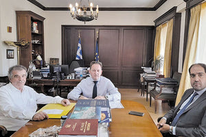 Από τη συνάντηση με τον κ. Πέτσα