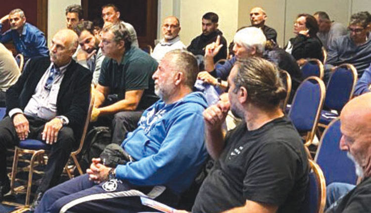 Αρκετοί προπονητές στην ημερίδα της ΕΟΚ στο Ηράκλειο