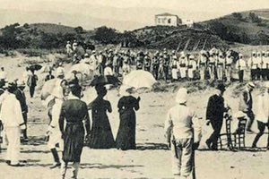 ΦΩΤΟΗΜΕΡΑΣ: Την περίοδο που στρατιωτικές δυνάμειςτων Μεγάλων Χωρών ήταν στην Κρήτη γίνοταν διεθνείς σκοπευτικοί αγώνες (Φωτογραφία του 1908)