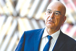 Σοβαρό διπλωματικό επεισόδιο στην Τρίπολη της Λιβύης με πρωταγωνιστή τον Νίκο Δένδια