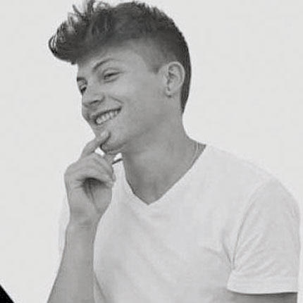 ενός λεπτού σιγή για τον αδόκητο χαμό του 22χρονου Ευριπίδη Κουνάδη,