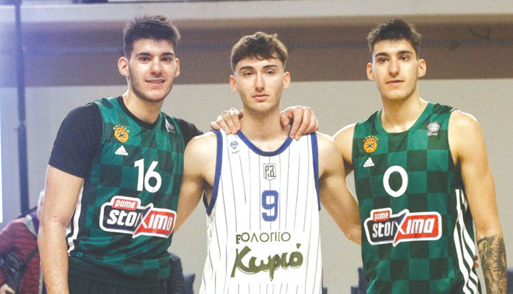 Ταυτόχρονα στο παρκέ τα 3 αδέρφια Καλαϊτζάκη!