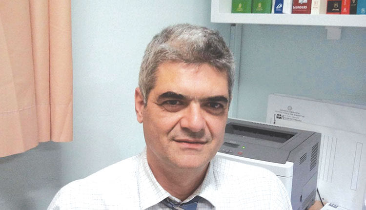 Ο καθηγητής κ. Διαμαντής Κοφτερίδης, πρόεδρος της Επιτροπής Ελέγχου και Πρόληψης Λοιμώξεων στα νοσοκομεία της Κρήτης