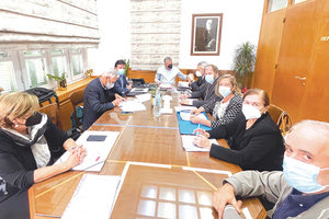 Στιγμιότυπο από την υπογραφή στην Περιφέρεια