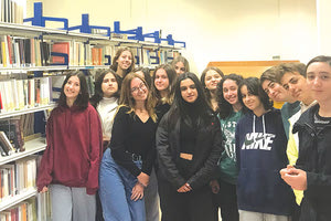 Η ομάδα της βιβλιοθήκης του σχολείου