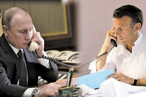 Ο Γάλλος πρόεδρος Εμανουέλ Μακρόν ανακοίνωσε  ότι θα έχει «απευθείας επαφή» με τον Ρώσο ομόλογό του Βλαντίμιρ Πούτιν μέσα «στις επόμενες ημέρες».