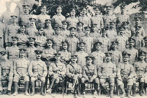 ΦΩΤΟΗΜΕΡΑΣ: Αγγλική μπάντα στο Ηράκλειο της Κρήτης (φωτογραφία: Βεχαεδδίν).