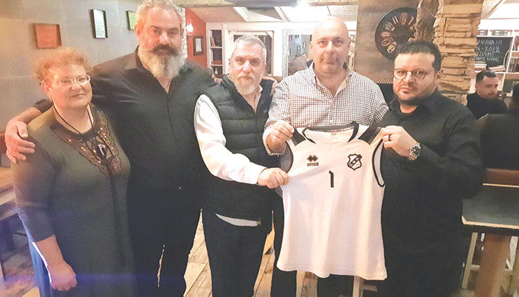 Δείπνο από Τσαμπουράκη στο γυναικείο τμήμα βόλεϊ του ΟΦΗ