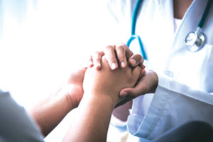 «Tα προσκομισθέντα στοιχεία δεν δικαιολογούν την παράταση της υποχρεώσεως προς εμβολιασμό»