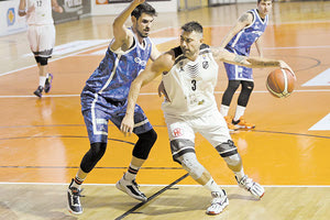 Κορυφέος του ΟΦΗ ήταν ο Λιανός αλλά αποχωρησε τραυματίας.