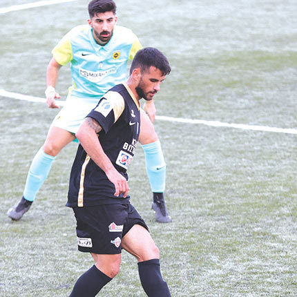 Ο Πατινιώτης σε προσπάθειά του απο το παιχνίδι του Αλμυρού με τον Φωστήρα