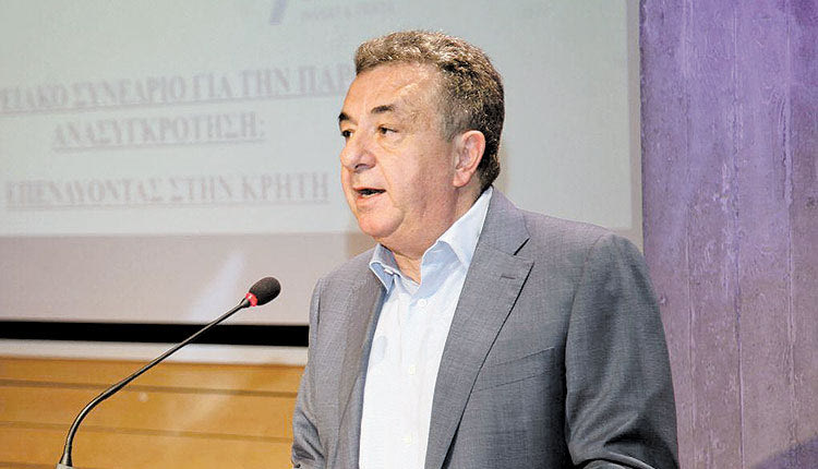 Μια «πισινή» για τον Αρναουτάκη