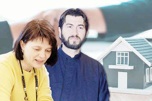 Η Αστυνομία στην προσπάθειά της να ακολουθήσει το... χρήμα, δέσμευσε τους λογαριασμούς του ζευγαριού και ψά χνει έναν μικρό θησαυρό στα σπίτια τους