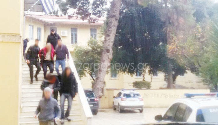 Η μπίλια έκατσε τελικά στη... φυλακή για τους δύο κατηγορούμε