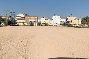 Ο εργολάβος κάνει ήδη διαμόρφωση του χώρου της μόνιμης λαϊκής αγοράς