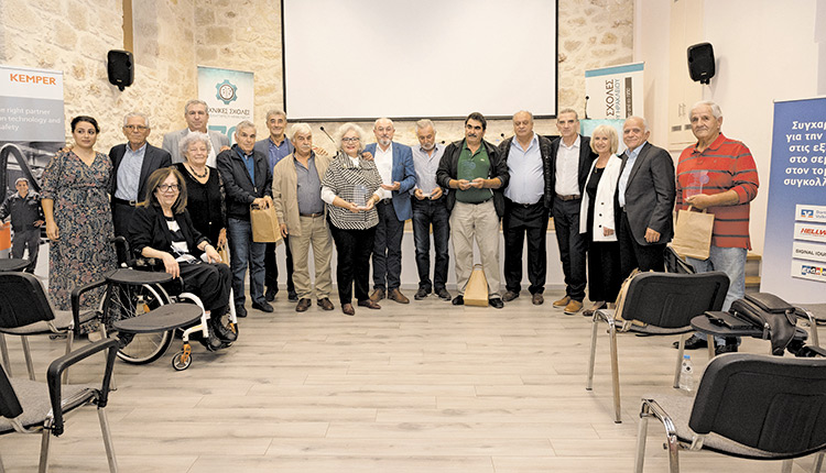Τίμησαν παλιούς συνδικαλιστές στην Ομοσπονδία Επαγγελματιών Βιοτεχνών και Εμπόρων Ν. Ηρακλείου (ΟΕΒΕΝΗ)