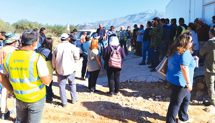 Στάση εργασίας των εργατοτεχνιτών οικοδόμων στο έργο κατασκευής του Νέου Διεθνούς Αερολιμένα στο Καστέλλι