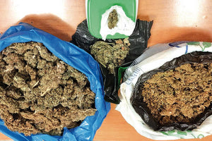 Συλλήψεις 3 ατόμων για ναρκωτικά