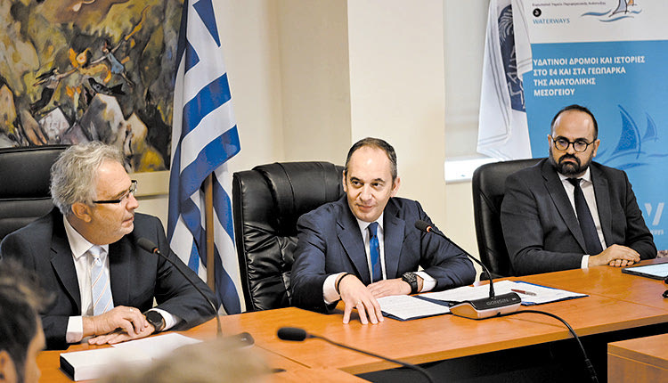 υπογραφή Μνημονίου Συνεργασίας ανάμεσα στο Υπουργείο Ναυτιλίας και Νησιωτικής Πολιτικής, τον Δήμο Σητείας