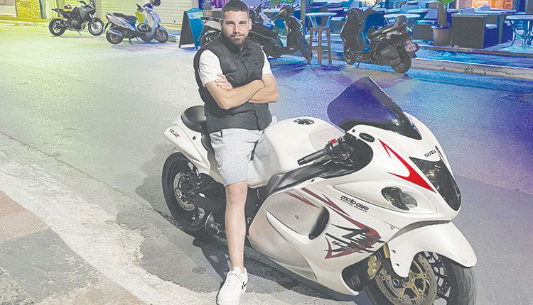 Θρήνος για το θάνατο του άτυχου παλικαριού