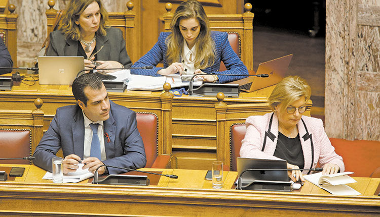 Με τις ψήφους της Νέας Δημοκρατίας πέρασε το νομοσχέδιο για την Υγεία